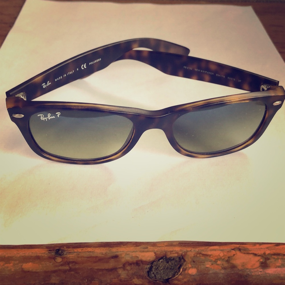‘New Wayfarer’ style Polarized Sunglasses